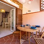 Casa Vittoria - A Cozy Townhouse With Outdoor Spaces Holiday home