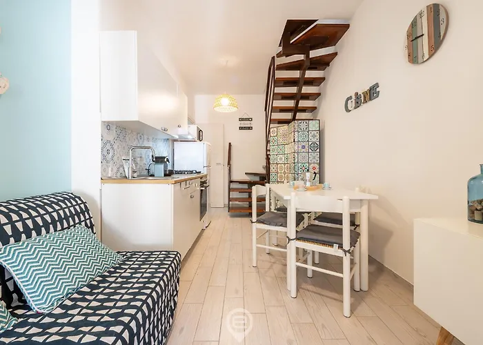 Casa Vittoria - A Cozy Townhouse With Outdoor Spaces