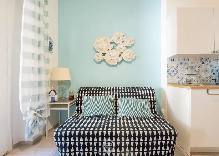 Semesterbostad Casa Vittoria - A Cozy Townhouse With Outdoor Spaces Villasimius